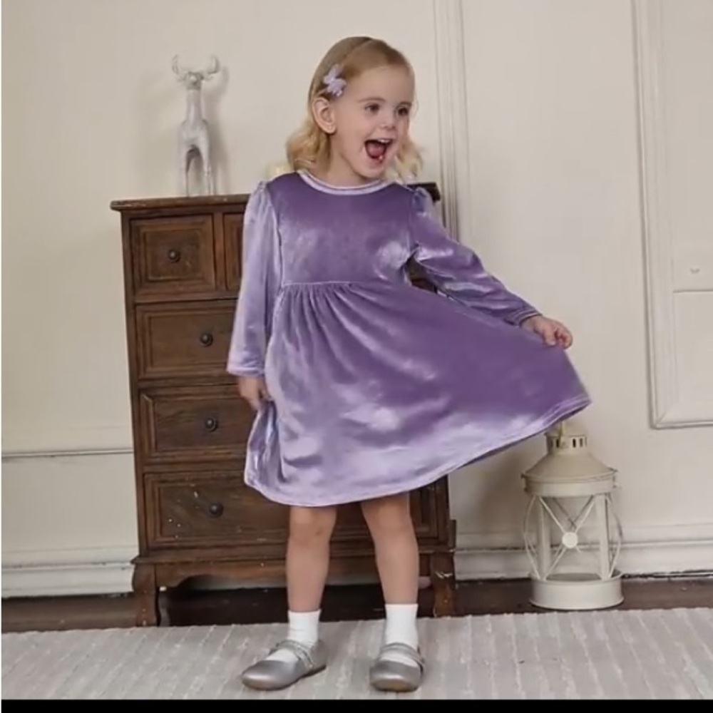 Girl’s Long Sleeve Velvet Dress in Purple - Picture 6 of 13